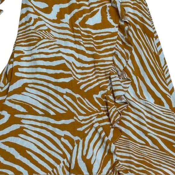 Revolve MINKPINK Zebra Print Wrap Dress Ruffle High Low V Neck Sleeveless Sz‎ Sm - Picture 9 of 16